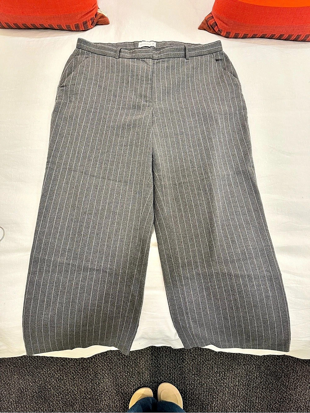 Abercrombie & Fitch A&F Sloane Tailored Pant Gray Pinstripe Waist 34